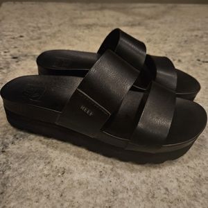 Reef Womans Sandals "Cushin Vista Platforms" BLACK ⚫️
